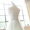 Discount White Cocktail Dresses 2018 A-Line / Princess V-Neck Sleeveless Feather Rhinestone Knee-Length Ruffle Backless Formal Dresses
