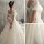 Schöne Champagner Brautkleider / Hochzeitskleider 2018 A Linie V-Ausschnitt Geschwollenes Kurze Ärmel Rückenfreies Applikationen Spitze Perlenstickerei Sweep / Pinsel Zug Rüschen