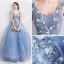 Élégant Bleu Ciel Robe De Bal 2018 Robe Boule V-Cou Sans Manches Appliques Fleur Faux Diamant Cristal Perlage Longue Volants Dos Nu Robe De Ceremonie