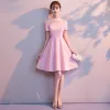 Modest / Simple Candy Pink See-through Homecoming Graduation Dresses 2018 A-Line / Princess Scoop Neck Short Sleeve Short Ruffle Formal Dresses