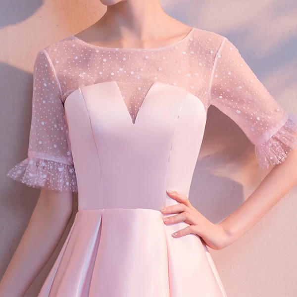 Simple Rougissant Rose Transparentes de retour Robe De Graduation 2018 Princesse Encolure Dégagée Manches Courtes Courte Volants Robe De Ceremonie