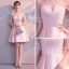 Simple Rougissant Rose Transparentes de retour Robe De Graduation 2018 Princesse Encolure Dégagée Manches Courtes Courte Volants Robe De Ceremonie