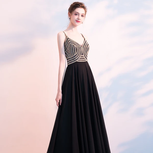 Luxe Noire Chiffon Robe De Soirée 2018 Empire Bretelles Spaghetti Sans Manches Faux Diamant Perlage Longue Volants Dos Nu Robe De Ceremonie
