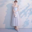 Simple Gris de retour Robe De Graduation 2018 Princesse Encolure Carrée Sans Manches Thé Longueur Volants Dos Nu Robe De Ceremonie