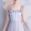 Simple Gris de retour Robe De Graduation 2018 Princesse Encolure Carrée Sans Manches Thé Longueur Volants Dos Nu Robe De Ceremonie