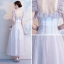 Simple Gris de retour Robe De Graduation 2018 Princesse Encolure Carrée Sans Manches Thé Longueur Volants Dos Nu Robe De Ceremonie