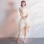 Chic / Belle Champagne Robe De Cocktail 2018 Princesse De l'épaule Manches Courtes Appliques En Dentelle Faux Diamant Asymétrique Volants Dos Nu Robe De Ceremonie