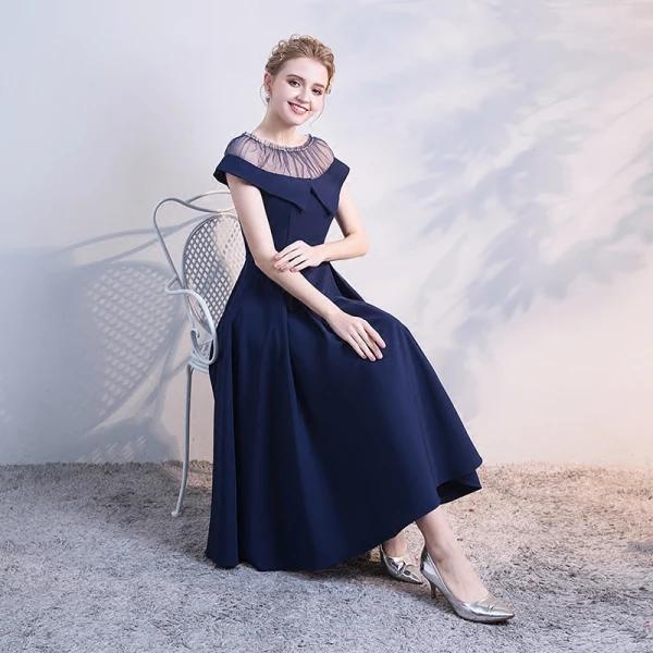 Chic / Belle Bleu Marine Transparentes Robe De Soirée 2018 Princesse Encolure Dégagée Manches Courtes Faux Diamant Ceinture Thé Longueur Volants Robe De Ceremonie