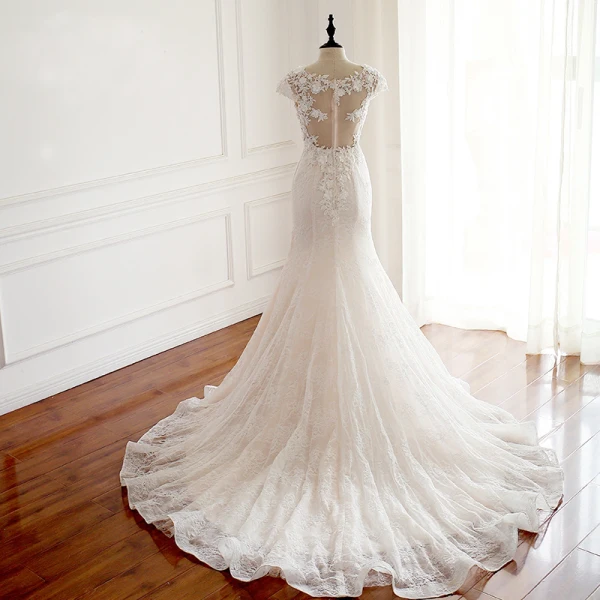 Elegant Champagne See-through Wedding Dresses 2018 Trumpet / Mermaid Scoop Neck Cap Sleeves Appliques Lace Pearl Beading Court Train Ruffle