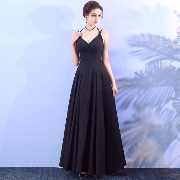 Sexy Schwarz Ballkleider 2018 Empire V-Ausschnitt Spaghettiträger Ärmellos Knöchellänge Rüschen Rückenfreies Festliche Kleider