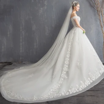 Abordable Ivoire Robe De Mariée 2018 Princesse De L Épaule Manches Courtes Dos Nu Glitter Tulle Appliques En Dentelle Perlage Gland Perle Cathedral Train Volants