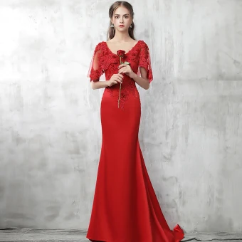 Chic Beautiful Red Evening Dresses 2017 Trumpet Mermaid V Neck 1 2 Sleeves Appliques Lace Pearl Beading Sweep Train Backless Formal Dresses
