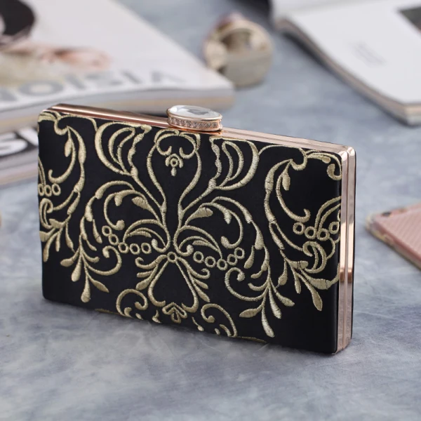 Vintage / Retro Black Embroidered Metal Clutch Bags 2018