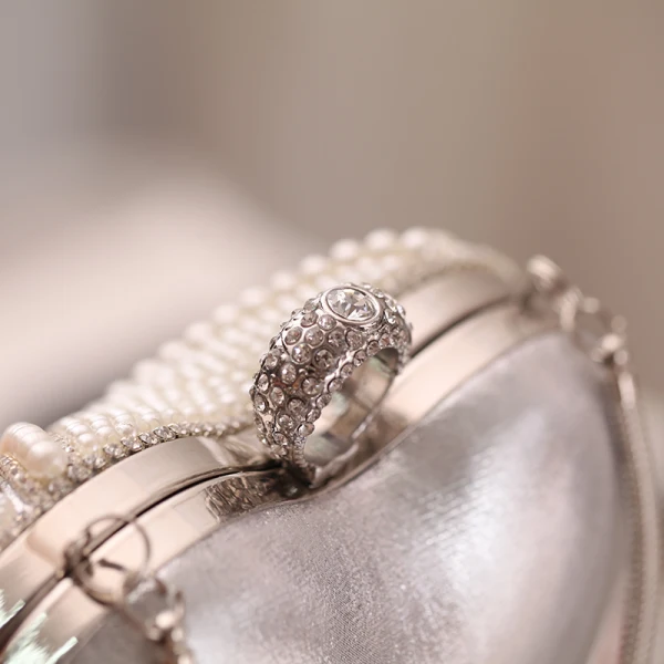 Luxe Argenté Perlage Perle Faux Diamant Gland Forme de coeur Métal Pochette 2018