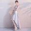 Chic / Belle Gris Robe De Soirée 2017 Princesse V-Cou Sans Manches Appliques Fleur Faux Diamant Paillettes Tribunal Train Volants Dos Nu Robe De Ceremonie