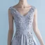 Chic / Belle Gris Robe De Soirée 2017 Princesse V-Cou Sans Manches Appliques Fleur Faux Diamant Paillettes Tribunal Train Volants Dos Nu Robe De Ceremonie