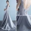 Chic / Belle Gris Robe De Soirée 2017 Princesse V-Cou Sans Manches Appliques Fleur Faux Diamant Paillettes Tribunal Train Volants Dos Nu Robe De Ceremonie