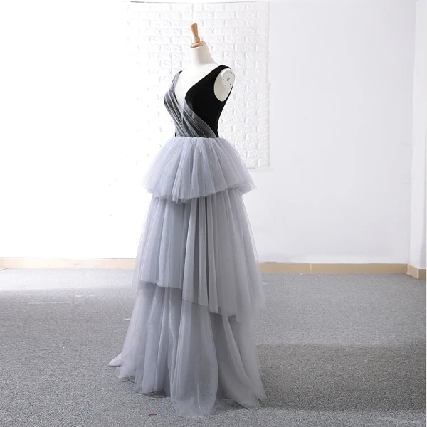 Modern / Fashion Grey Black Prom Dresses 2018 A-Line / Princess See-through Scoop Neck Sleeveless Floor-Length / Long Backless Cascading Ruffles Formal Dresses