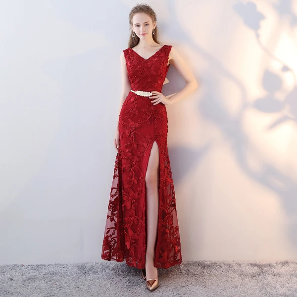 Modern / Fashion Red Evening Dresses 2017 Trumpet / Mermaid V-Neck Sleeveless Embroidered Metal Sash Split Front Ankle Length Backless Formal Dresses