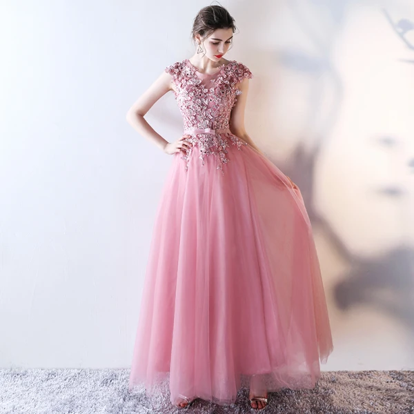 Schöne Pink Abendkleider 2017 A Linie Rundhalsausschnitt Ärmellos Applikationen Blumen Perle Strass Pailletten Schleife Stoffgürtel Lange Rüschen Rückenfreies Festliche Kleider