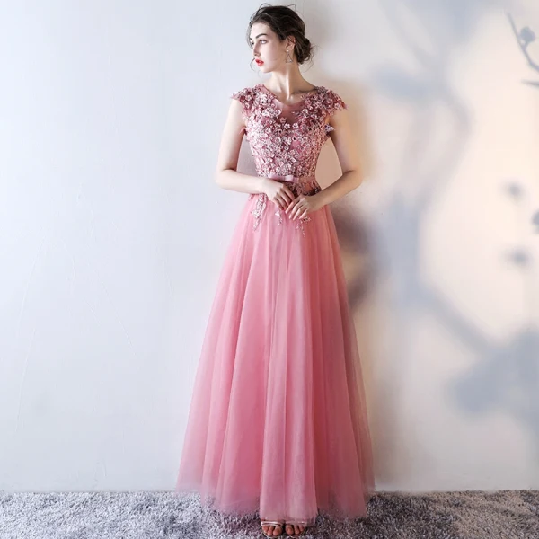 Schöne Pink Abendkleider 2017 A Linie Rundhalsausschnitt Ärmellos Applikationen Blumen Perle Strass Pailletten Schleife Stoffgürtel Lange Rüschen Rückenfreies Festliche Kleider