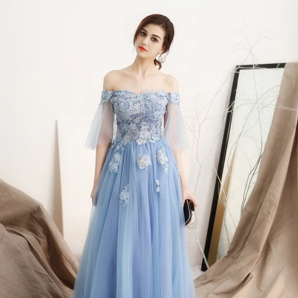 Charmant Himmelblau Abendkleider 2018 A Linie Off Shoulder 1/2 Ärmel Applikationen Blumen Strass Perle Sweep / Pinsel Zug Rüschen Rückenfreies Festliche Kleider