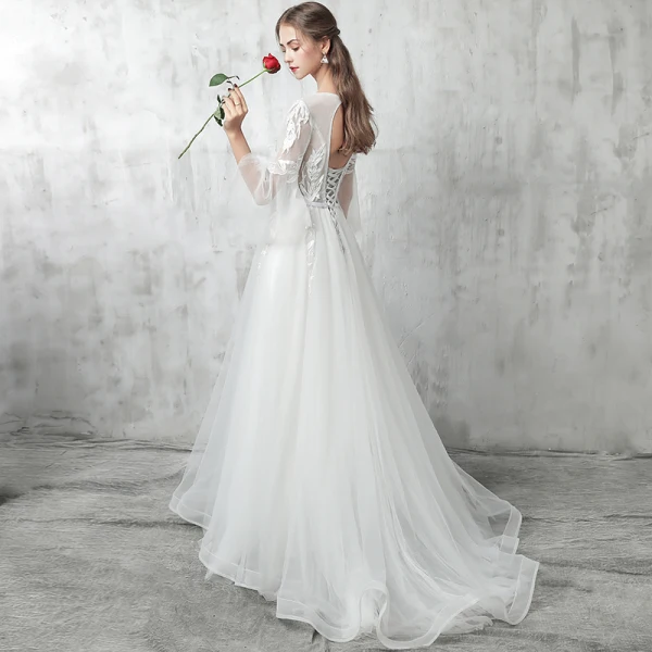 Chic / Beautiful Outdoor / Garden White Wedding Dresses 2017 A-Line / Princess Scoop Neck Long Sleeve Appliques Lace Bow Sash Court Train Backless Pierced