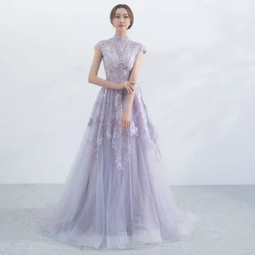 Eleganta Lavendel Aftonklänningar 2017 Prinsessa Hög Hals Korta Ärm Appliqués Spets Svep Tåg Ruffle Pierced Formella Klänningar