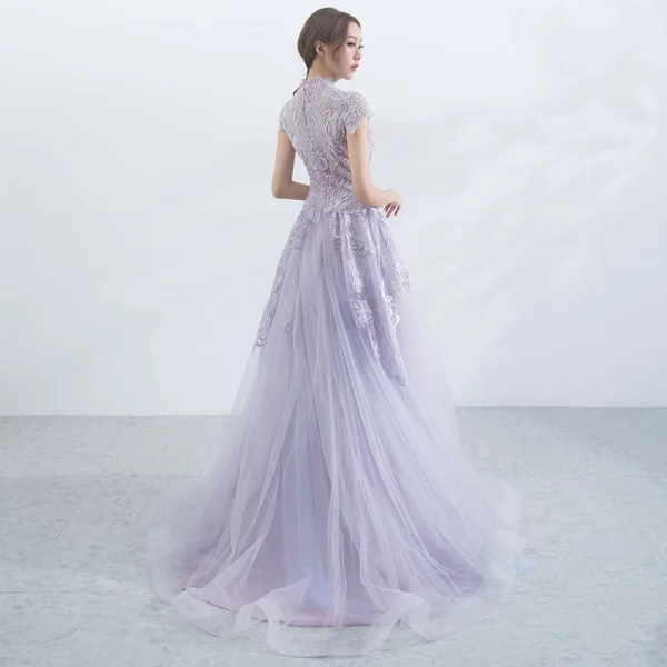 Élégant Lavande Robe De Soirée 2017 Princesse Col Haut Manches Courtes Appliques En Dentelle Train De Balayage Volants Percé Robe De Ceremonie