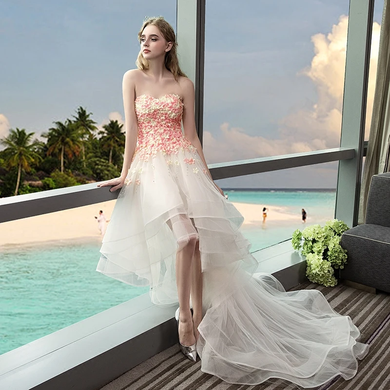 Fine Champagne Strand Brudekjoler 2017 Prinsesse Kjæreste Uten Ermer Appliques Blomst Asymmetrisk Buste Ryggløse