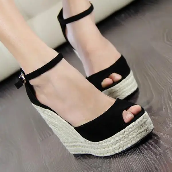 Schöne Orange Strassenmode Strand Flechten Sandalen Damen 2025 Knöchelriemen 10 cm Keilabsatz Peeptoes Sandaletten
