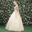 Élégant Robe De Bal 2017 En Dentelle Appliques Cristal Faux Diamant Perle Dos Nu Encolure Dégagée 3/4 Manches Longue Dorés Robe Boule