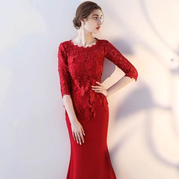 Chic / Belle Bordeaux Robe De Soirée 2017 Trompette / Sirène Encolure Dégagée 3/4 Manches Appliques En Dentelle Longue Robe De Ceremonie