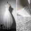 Simple Plage Blanche Robe De Mariée 2017 Asymétrique Princesse Bustier Sans Manches Dos Nu Appliques En Dentelle