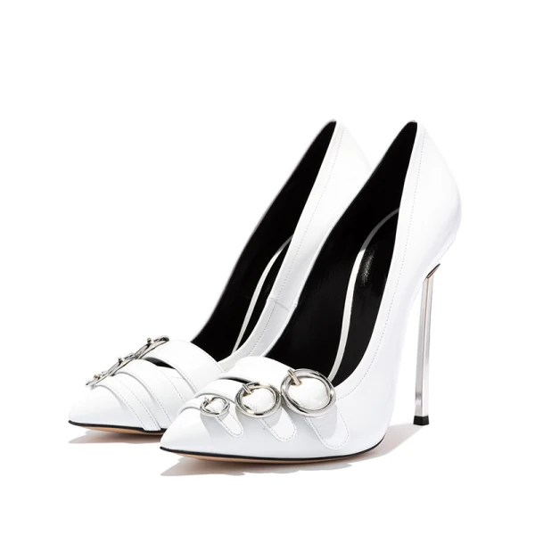 Schöne Ivory / Creme Strassenmode Pumps 2020 Lackleder 10 cm Stilettos Spitzschuh Pumps