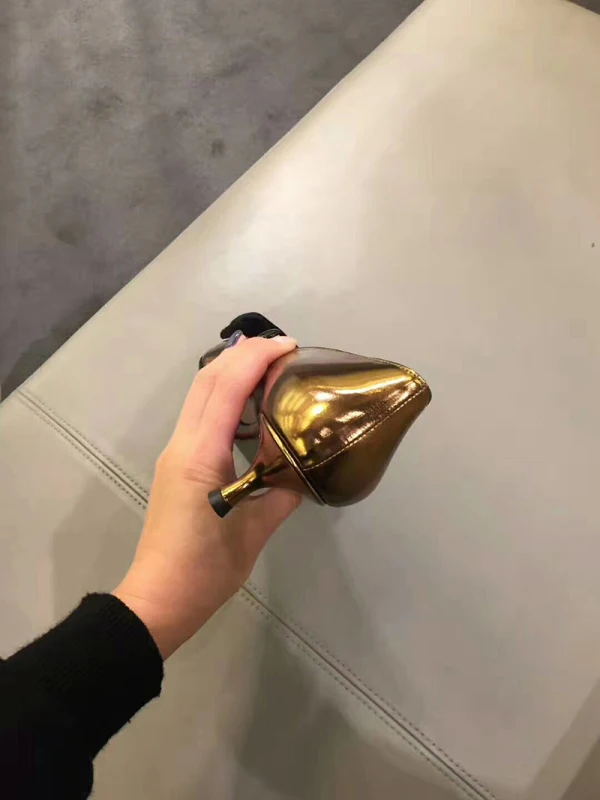 Chic / Beautiful Gold Casual Flat Pumps 2020 Bow Patent Leather 5 cm Stiletto Heels Pointed Toe Pumps