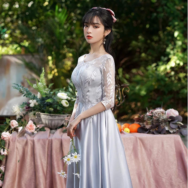 Elegant Silver Grey Satin Bridesmaid Dresses 2021 A-Line Princess Scoop Neck Lace Flower
