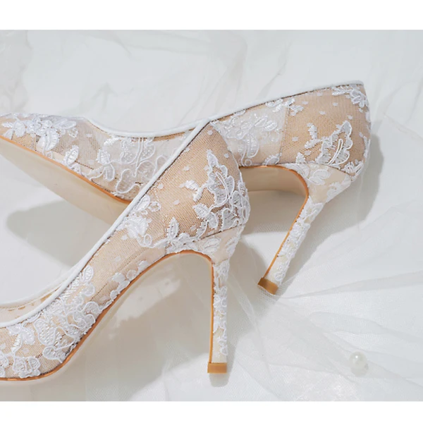 Snygga / Fina Elfenben Spets Blomma Brudskor 2020 Läder 8 cm Stilettklackar Spetsiga Pierced Bröllop Pumps