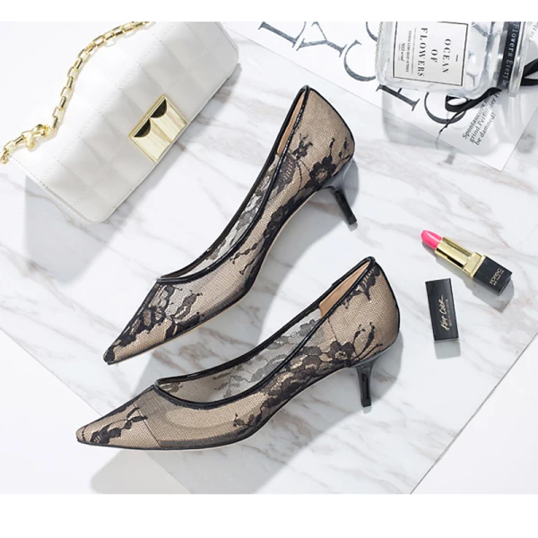 Charmant Schwarz Abend Spitze Pumps 2020 Leder 9 cm Stilettos Spitzschuh Durchbohrt Pumps