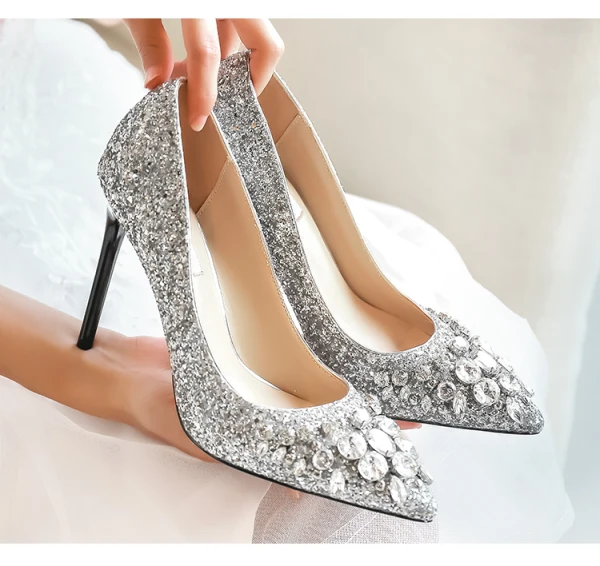 Glittrande Silver Brudskor 2020 Läder Rhinestone Paljetter 10 cm Stilettklackar Spetsiga Bröllop Pumps