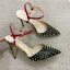 Schöne Schwarz Freizeit Niet Sandalen Damen 2020 Knöchelriemen 12 cm Stilettos Spitzschuh Sandaletten