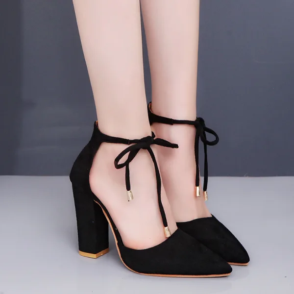 Betaalbare Nude Toevallig Damesschoenen 2020 Suede Enkelband 10 cm Dikke Hak Spitse Neus Hakken