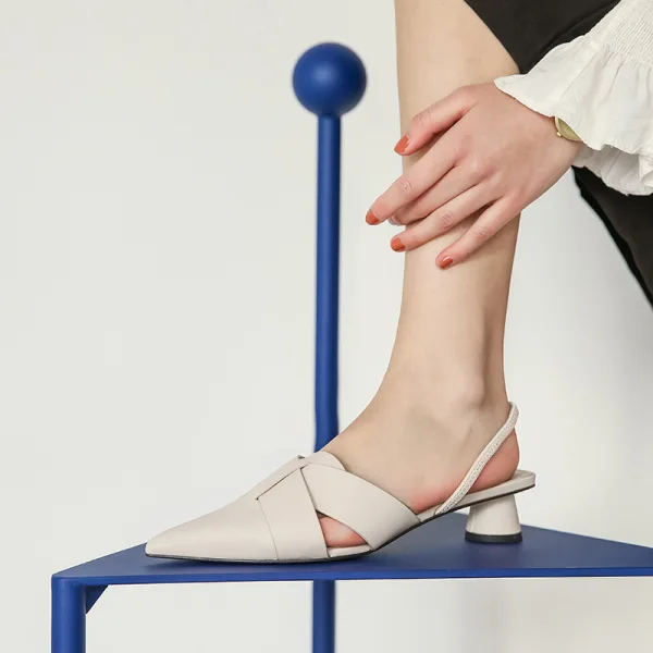 Enkla Vita Slingback Casual Läder Sandaler Dam 2020 4 cm Låg Klack Spetsiga Sandaler