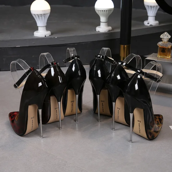 Unique Karneval Club Pumps 2020 Knöchelriemen 16 cm Stilettos Spitzschuh Pumps