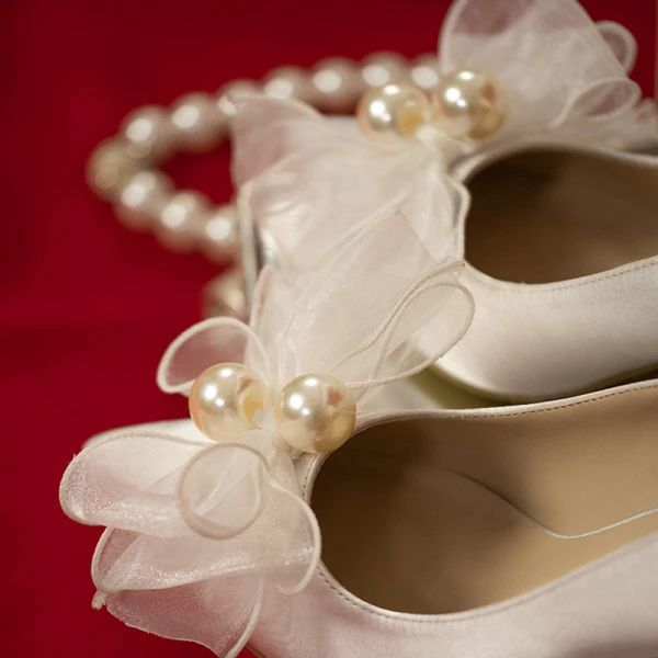 Elegant White Pearl Bow Wedding Shoes 2020 7 cm Stiletto Heels Pointed Toe Wedding Pumps