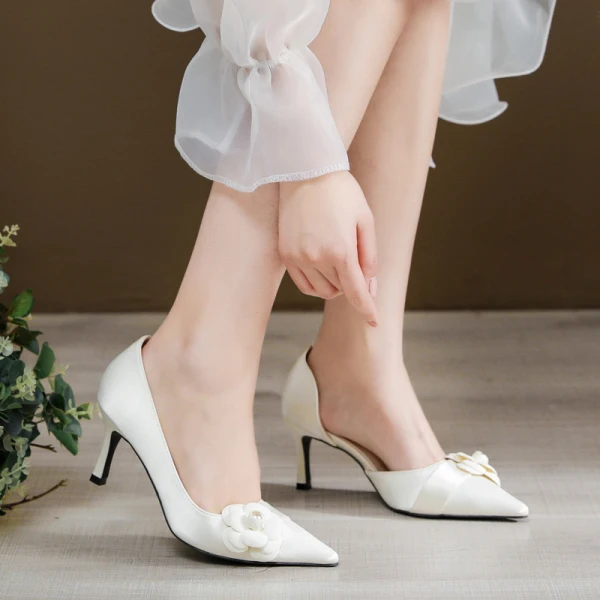 Élégant Vintage / Originale Ivoire Fleur Chaussure De Mariée 2020 Cuir 7 cm Talons Aiguilles À Bout Pointu Mariage Escarpins