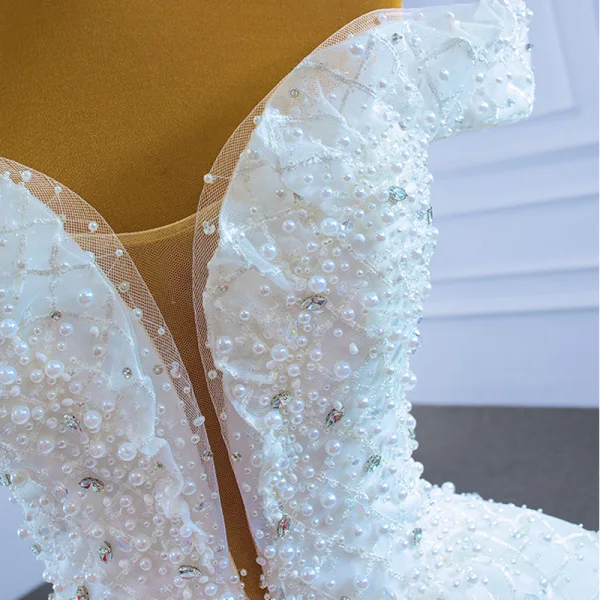 Luxury / Gorgeous Ivory Wedding Dresses 2021 Ball Gown Off-The-Shoulder Beading Pearl Rhinestone Sequins Short Sleeve Backless Chapel Train Wedding