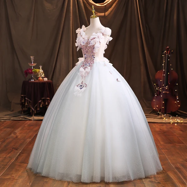 Mode Bleu Ciel Robe De Bal 2021 Robe Boule V-Cou Perlage Perle Faux Diamant Noeud Sans Manches Dos Nu Longue Robe De Ceremonie