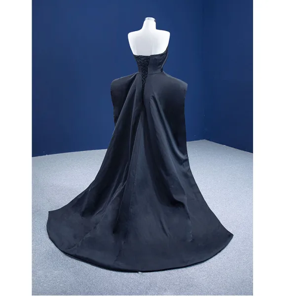 Inhabituel Noire Soirée Combinaison 2021 Bustier Sans Manches Dos Nu Volants en Cascade Train De Balayage Robe De Soirée
