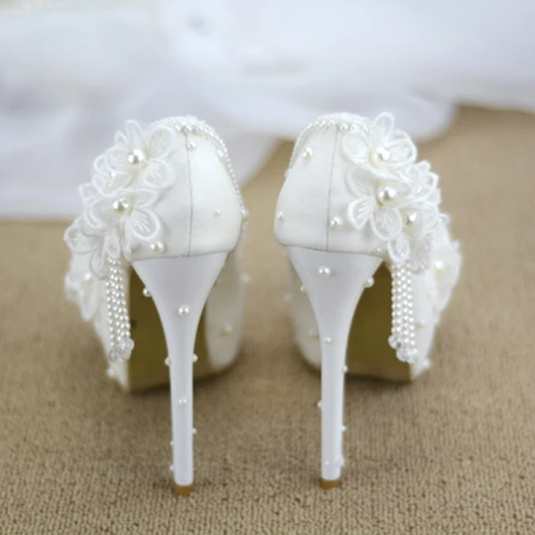 Elegant Chic / Beautiful Ivory Pearl Tassel Wedding Shoes 2020 Lace Flower 14 cm Stiletto Heels Round Toe Wedding Pumps
